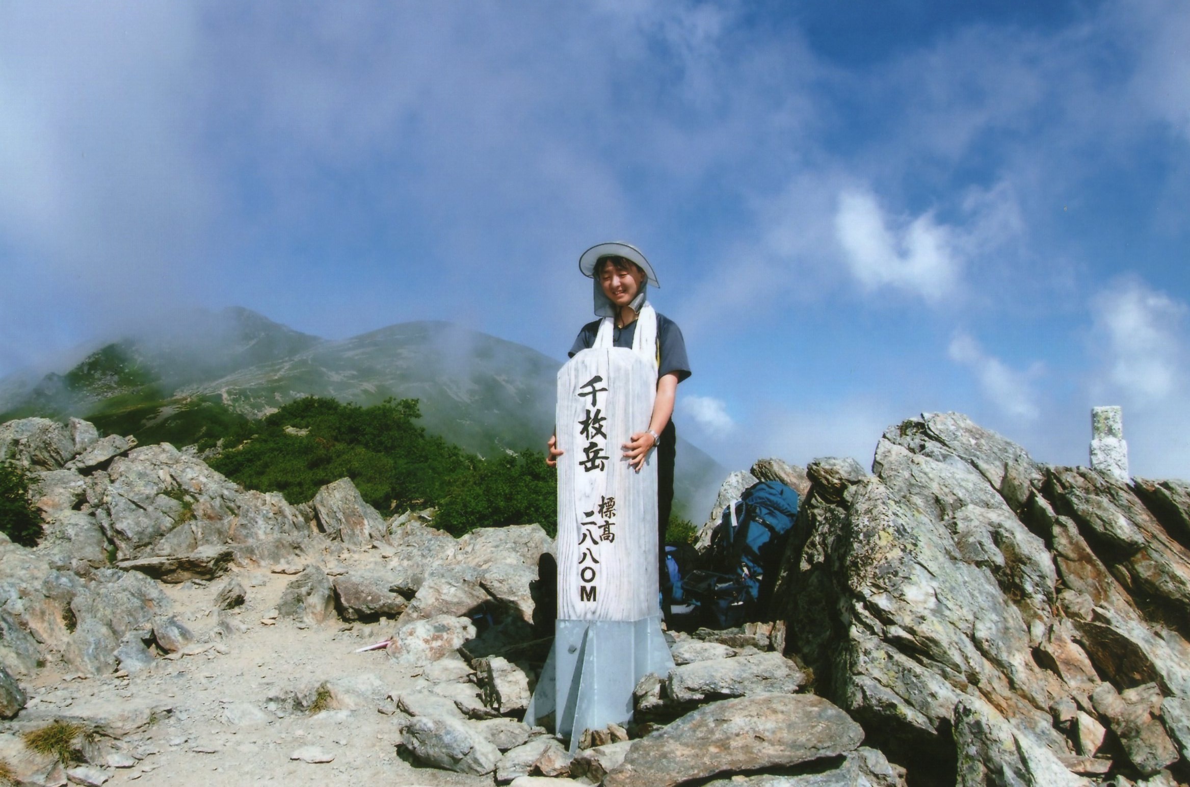 img016.jpg
