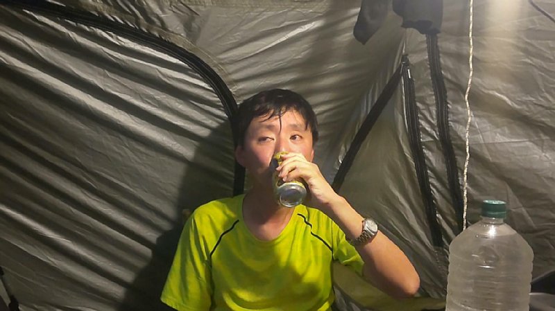 01.jpg